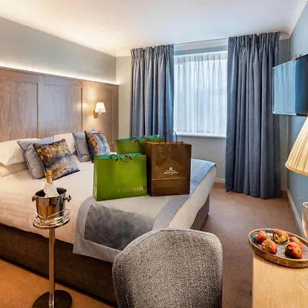 Avalon House Hotel