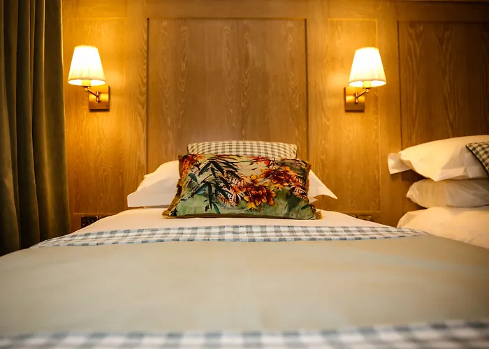 Hotel Avalon House 4*